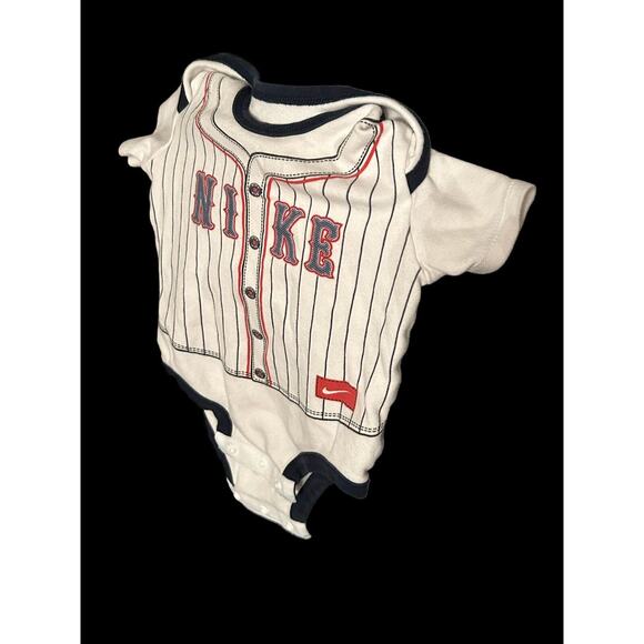 Nike Unisex Short Sleeve Bodysuit -Baseball‎ theme-0-3 months - Picture 2 of 4